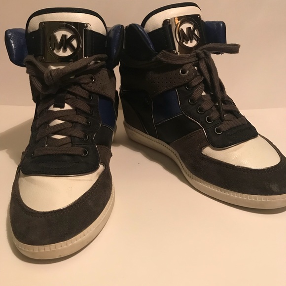 Michael Kors Wedge Shoes - Picture 2 of 5